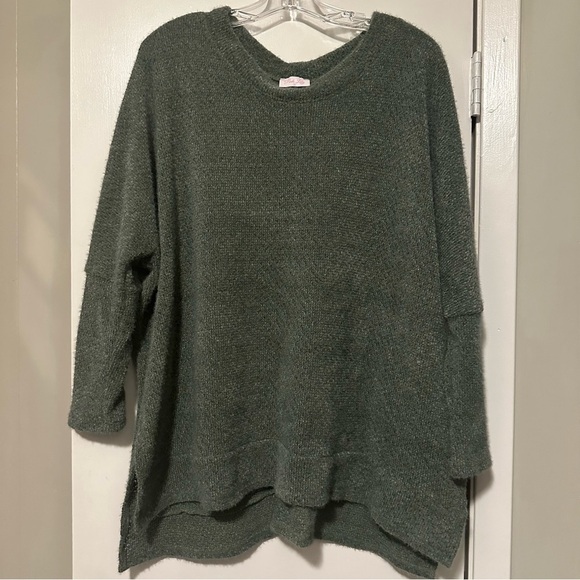 Pink Lily Sweaters - Pink Lily green oversized sweater size S
